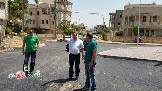 فيديو : تعبيد واتمام عماير ابو سعده بحضور رئيس البلدية المحامي عادل بدير .. والاهالي هذا سفيون دار ابو سعدة 